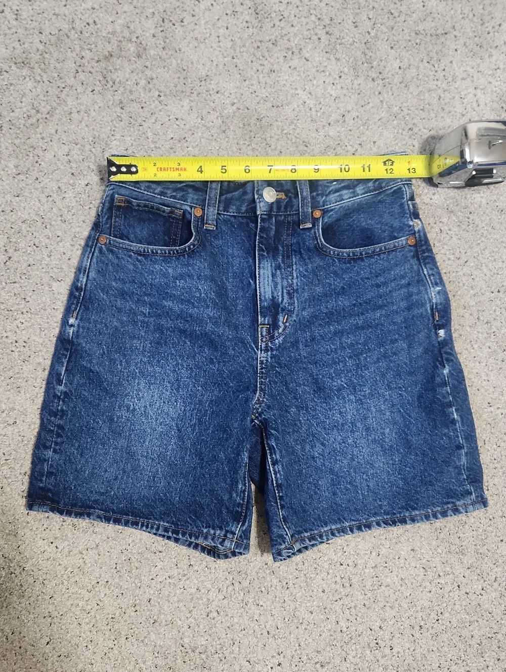 Madewell Baggy Jean Shorts in Valmont Wash Size 24